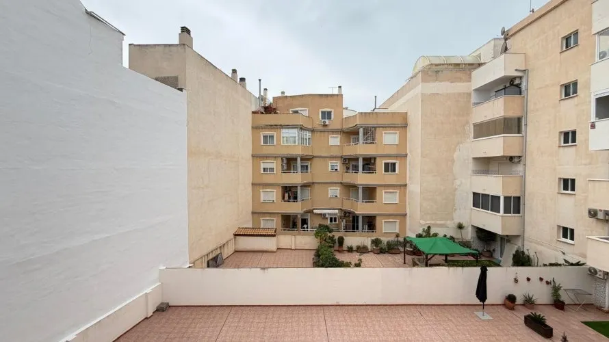 Apartment de 2 chambres à Torrevieja, Espagne No. 1866 № 5