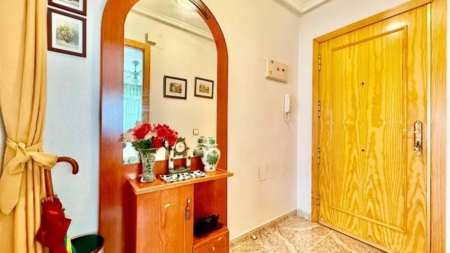Apartment de 2 chambres à Torrevieja, Espagne No. 1754 № 14