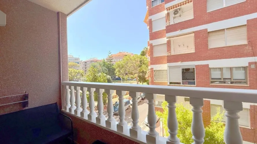 Apartment de 2 chambres à Torrevieja, Espagne No. 1757 № 6