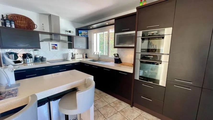 Villa de 229m² à Moraira, Espagne No. 1918 № 24