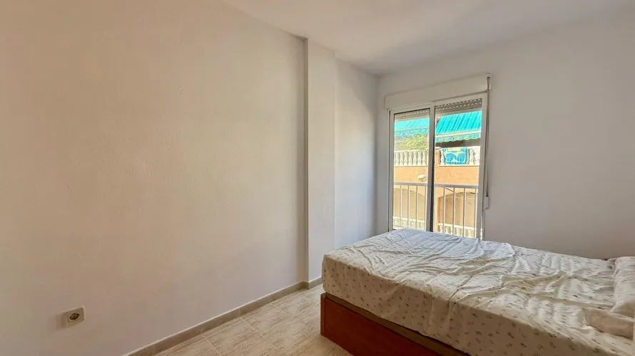 Apartment de 2 chambres à Torrevieja, Espagne No. 1865 № 12