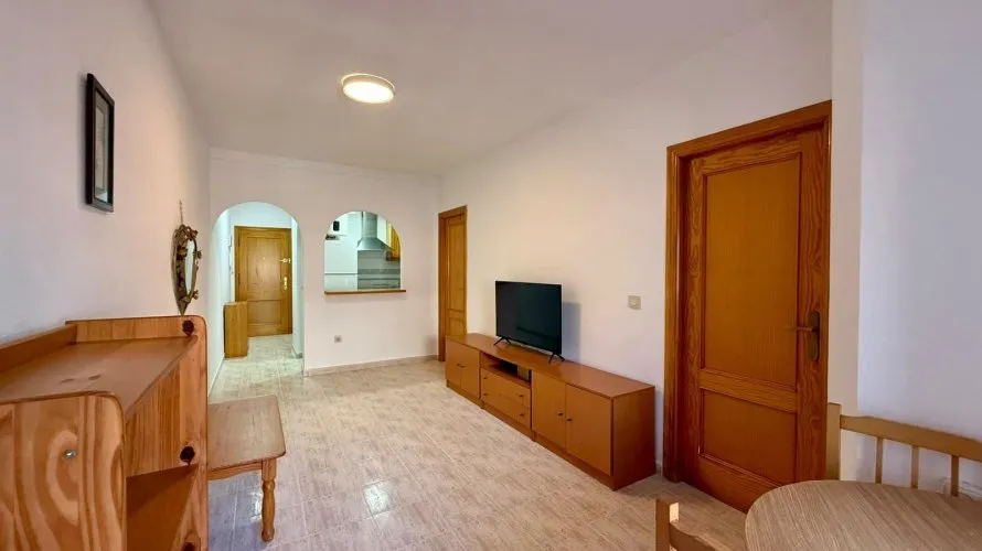 Apartment de 2 chambres à Torrevieja, Espagne No. 1865 № 22