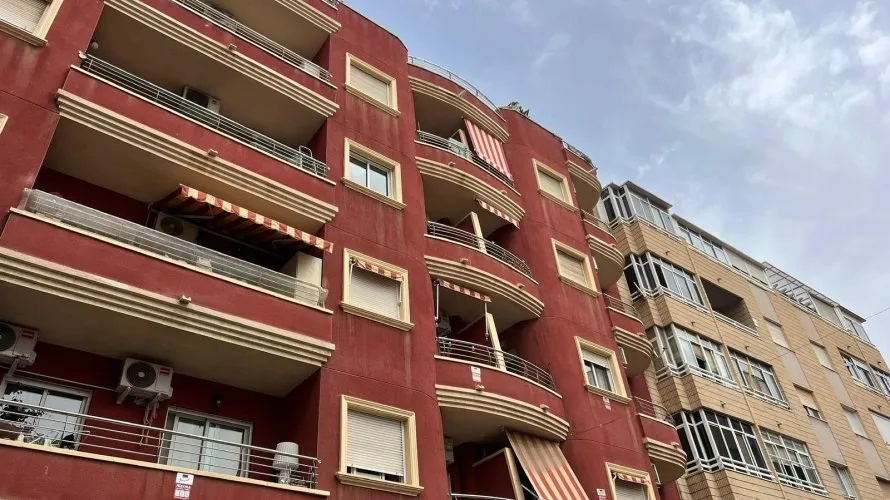 Apartment de 2 chambres à Torrevieja, Espagne No. 1823 № 14