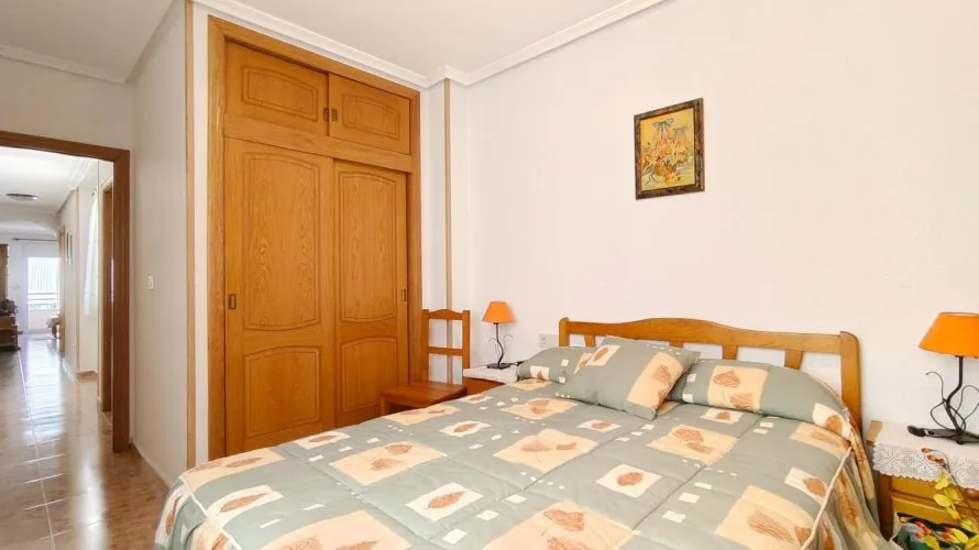 Apartment de 2 chambres à Torrevieja, Espagne No. 1927 № 8
