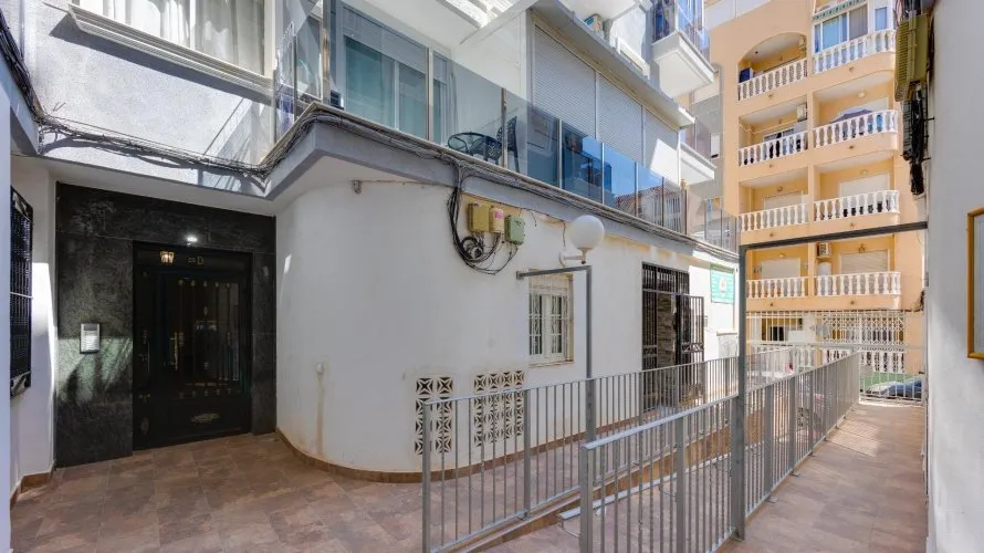 Apartment de 26m² à Torrevieja, Espagne No. 1818 № 8