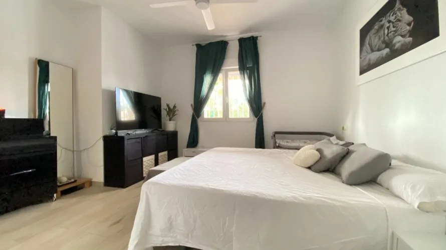 Apartment de 3 chambres à Torrevieja, Espagne No. 1813 № 15