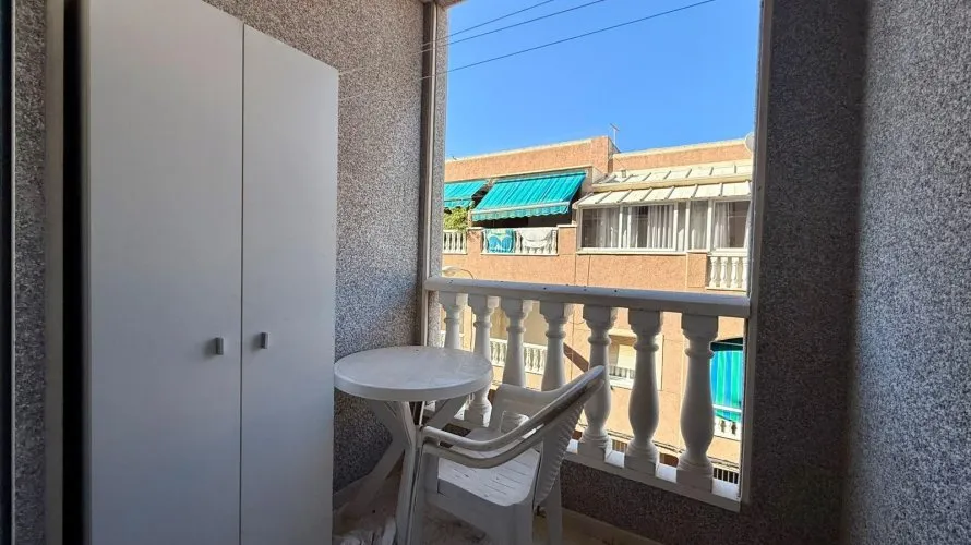Apartment de 2 chambres à Torrevieja, Espagne No. 1865 № 20