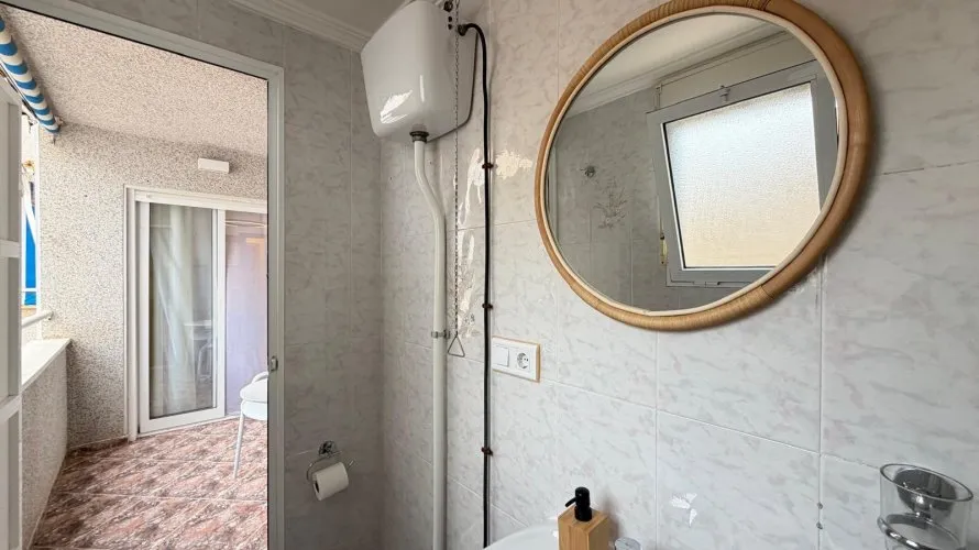 Apartment de 2 chambres à Torrevieja, Espagne No. 1866 № 1