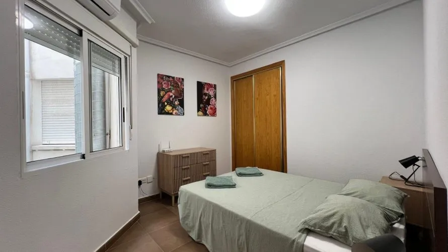 Apartment de 2 chambres à Torrevieja, Espagne No. 1823 № 4