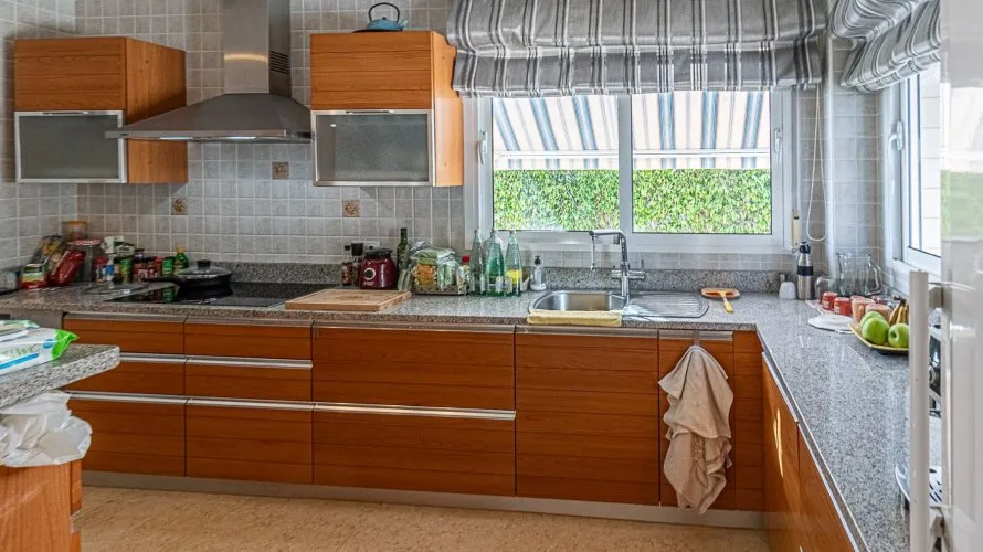 Villa de 370m² à Torrevieja, Espagne No. 1978 № 18