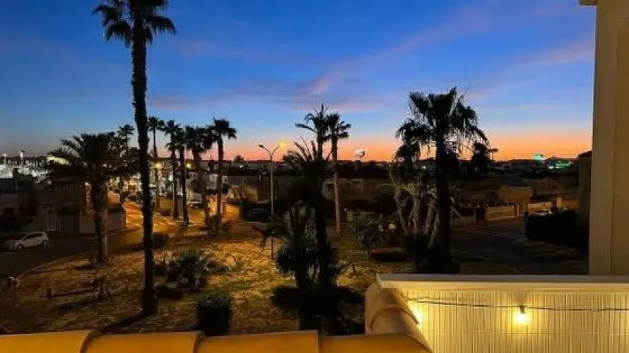 House de 82m² à Torrevieja, Espagne No. 1941