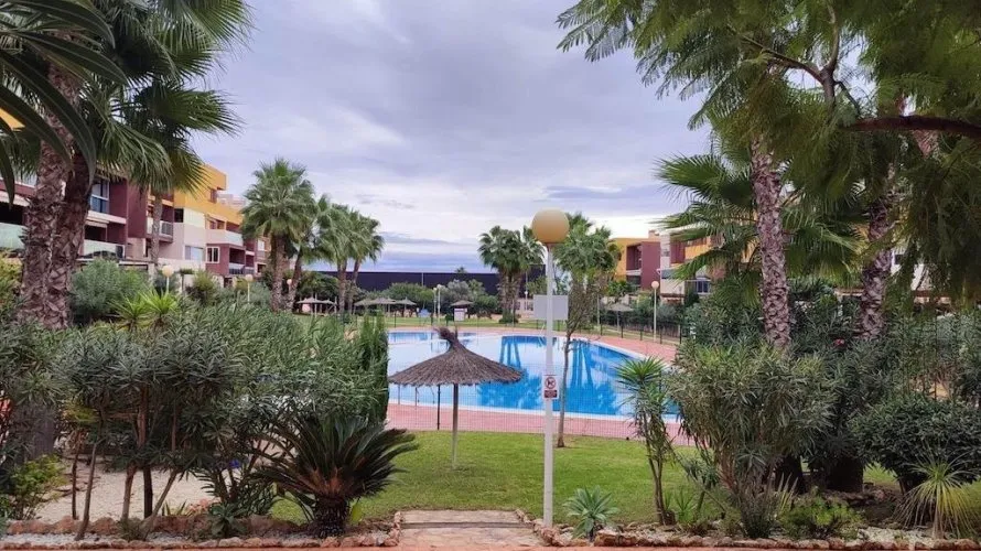 Apartment de 2 chambres à Torrevieja, Espagne No. 1963 № 1