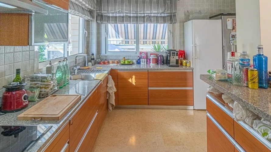 Villa de 370m² à Torrevieja, Espagne No. 1978 № 17