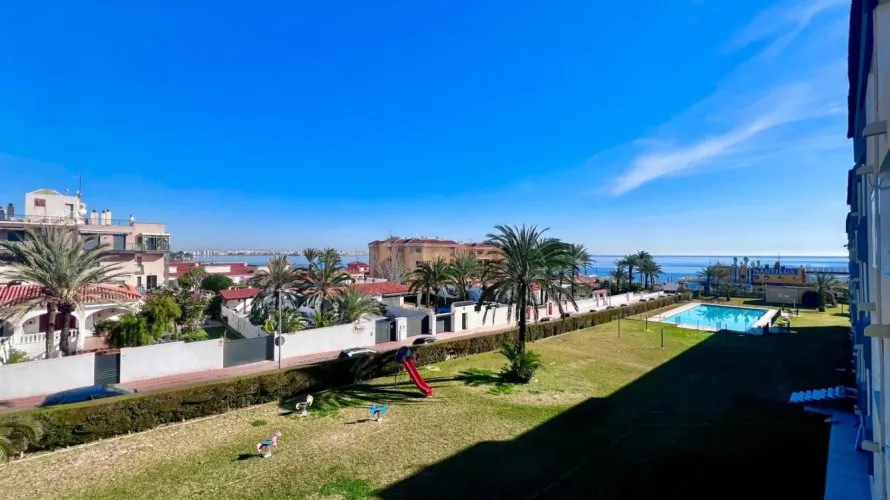 Apartment de 75m² à Torrevieja, Espagne No. 1950 № 10