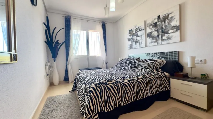 Penthouse de 78m² à Torrevieja, Espagne No. 1947 № 10