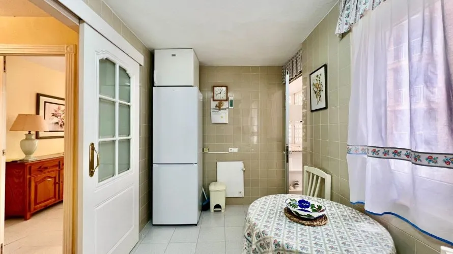 Квартира с 3 спальнями в Торревьеха, Испания №670 № 24