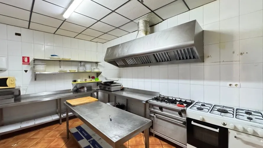 Коммерческая недвижимость 159м² в Торревьеха, Испания №1396 № 1