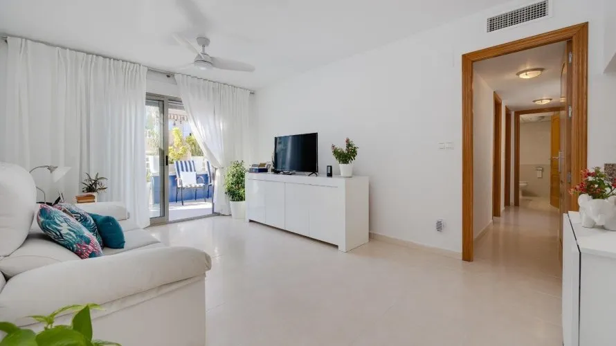 3 bedrooms penthouse for sale, Torrevieja, Spain No. 685 № 13