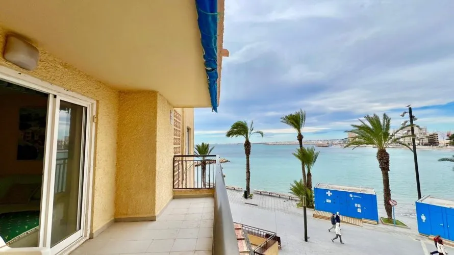 3 bedrooms apartment for sale, Torrevieja, Spain No. 670 № 17