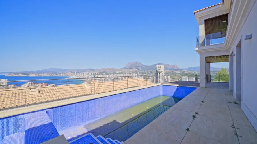 4 bedrooms apartment for sale, Benidorm, Spain No. 345 № 8