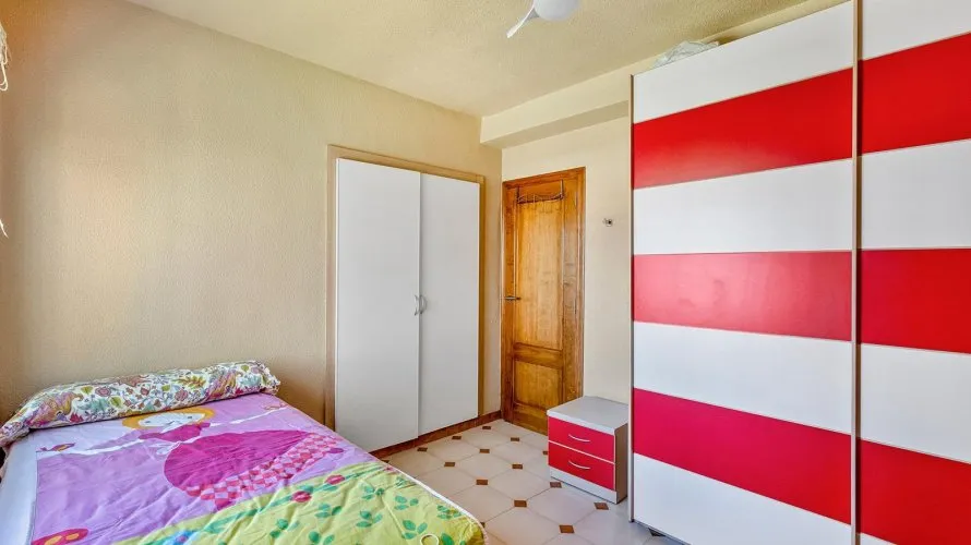 4 bedrooms villa for sale, Torrevieja, Spain No. 590 № 12