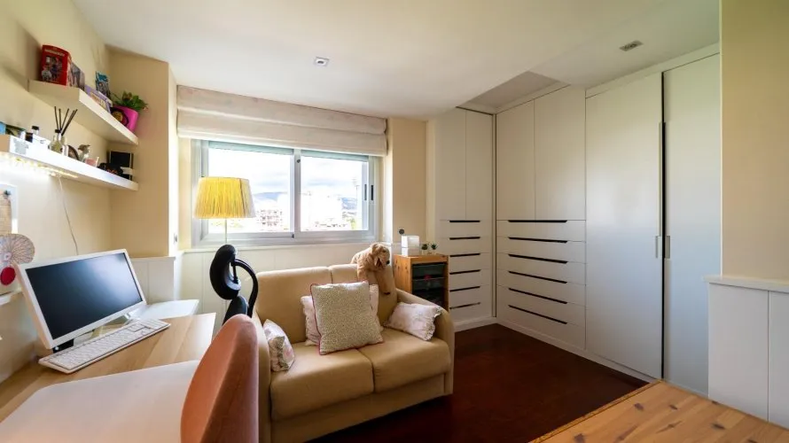 4 bedrooms apartment for sale, Villajoyosa, Spain No. 705 № 19