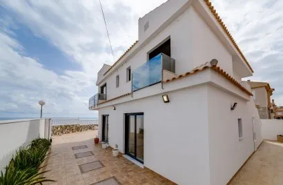 4 bedrooms villa for sale, Torrevieja, Spain No. 347