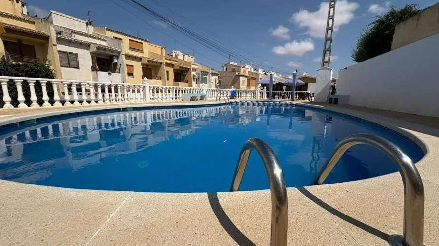 3 bedrooms house for sale, Torrevieja, Spain No. 561 № 21