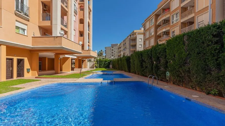 2 bedrooms apartment for sale, Torrevieja, Spain No. 736 № 25