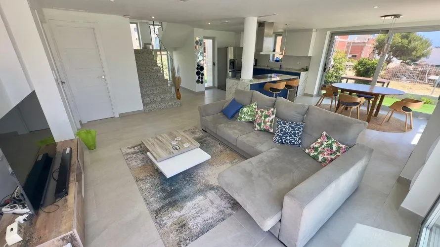 3 bedrooms villa for sale, Finestrat, Spain No. 406 № 18