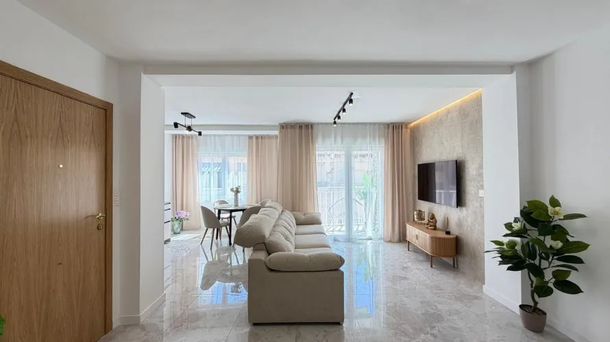 3 bedrooms penthouse for sale, Torrevieja, Spain No. 720 № 3