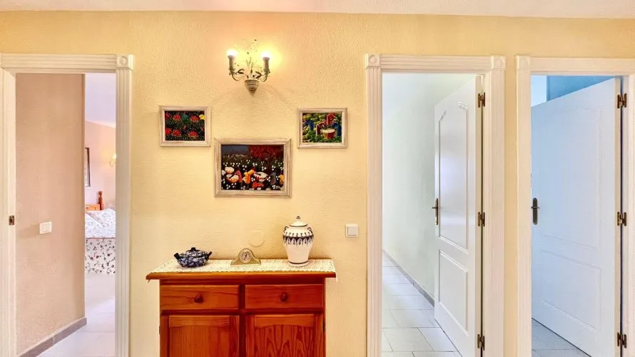 3 bedrooms apartment for sale, Torrevieja, Spain No. 670 № 28