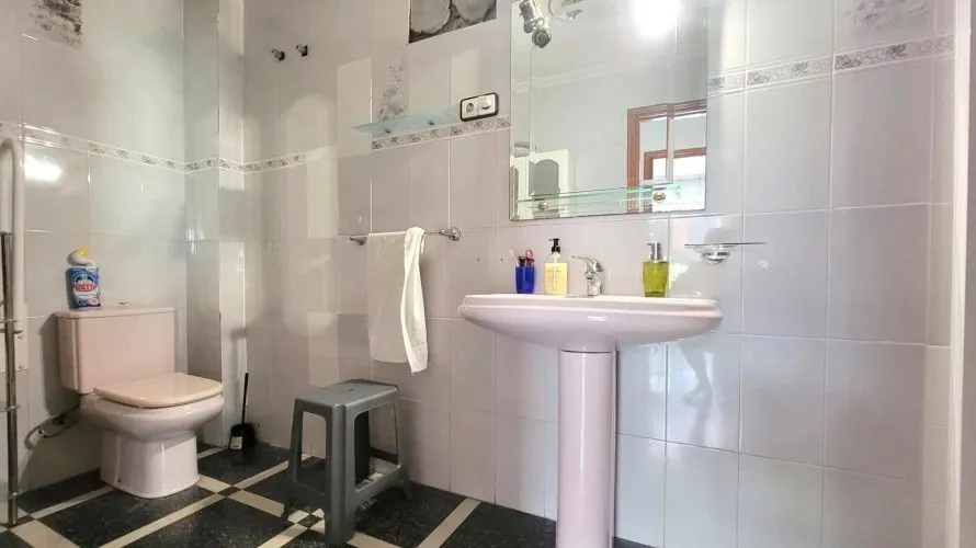 1 bedroom apartment for sale, Torrevieja, Spain No. 708 № 23
