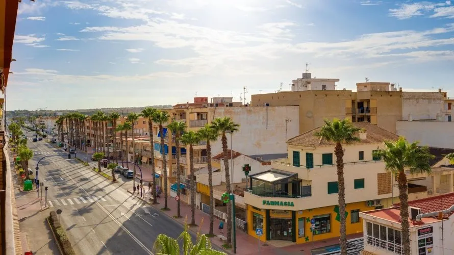 3 bedrooms apartment for sale, Torrevieja, Spain No. 616 № 9