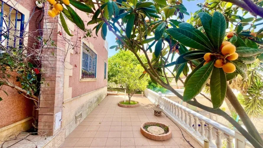 3 bedrooms villa for sale, Torrevieja, Spain No. 98 № 21