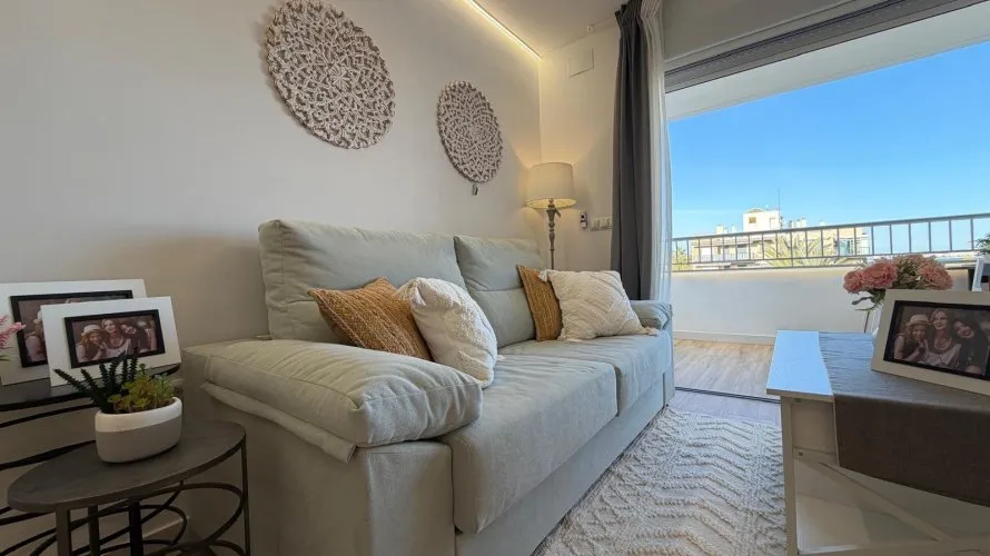3 bedrooms apartment for sale, Torrevieja, Spain No. 192 № 18