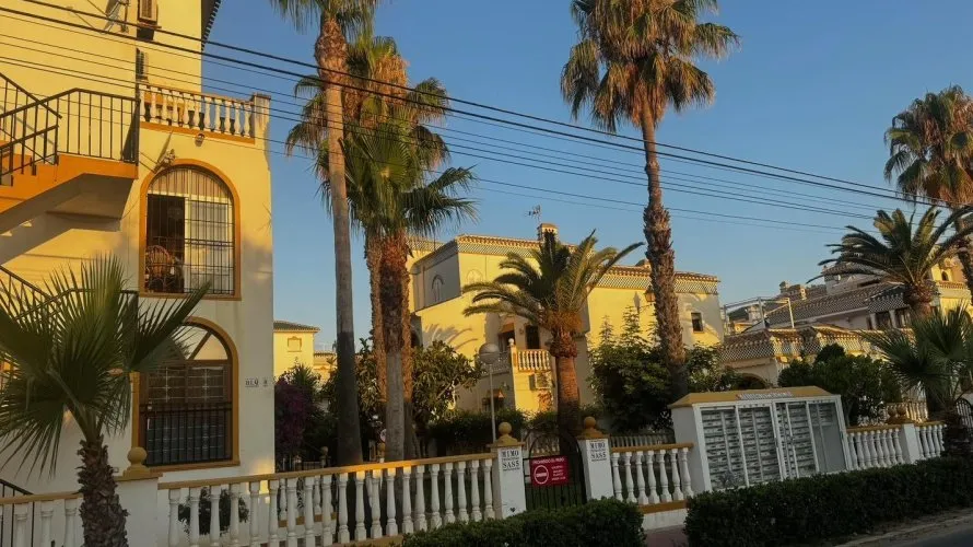 3 bedrooms apartment for sale, Torrevieja, Spain No. 564 № 20