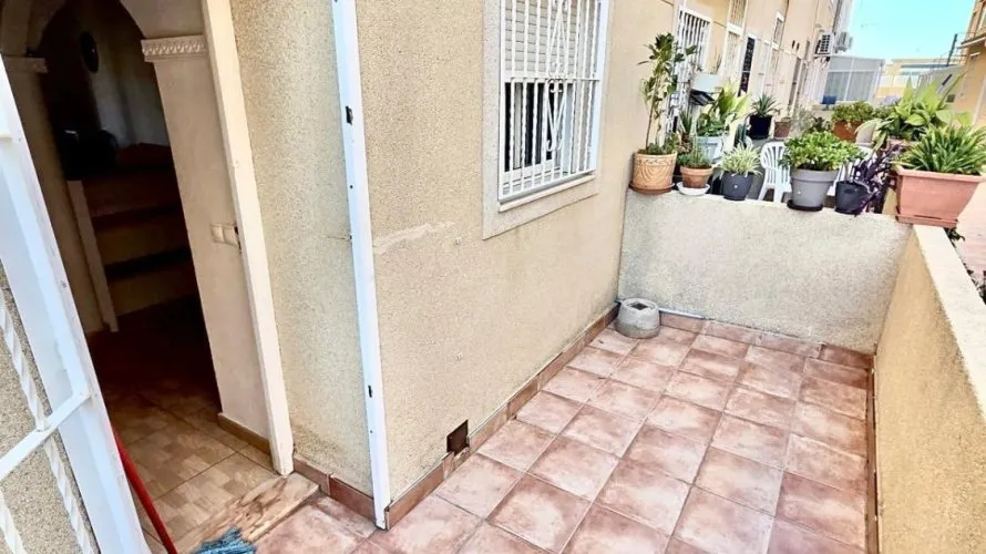 3 bedrooms house for sale, Torrevieja, Spain No. 696 № 7