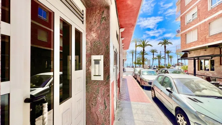 3 bedrooms penthouse for sale, Torrevieja, Spain No. 117 № 2