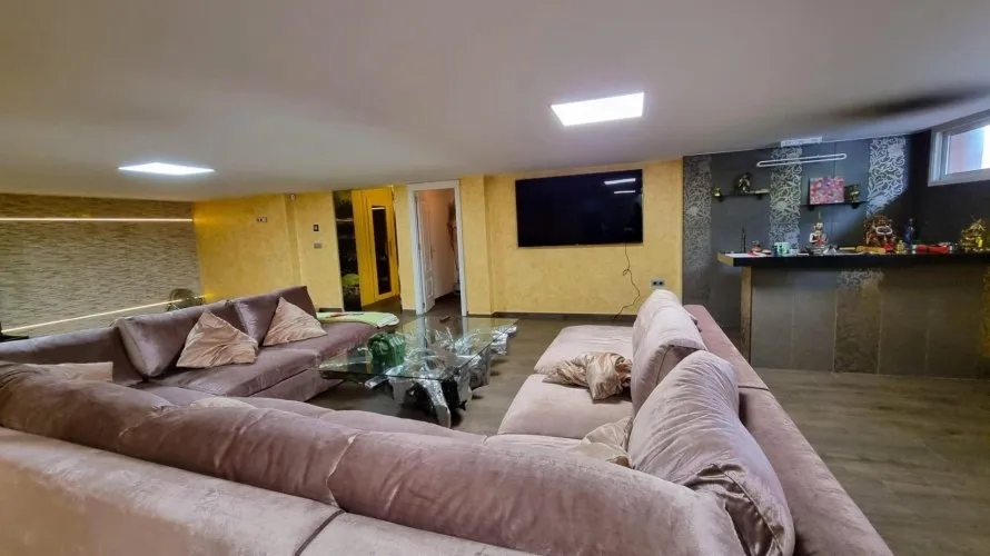 239m² villa for sale, Torrevieja, Spain No. 194 № 8