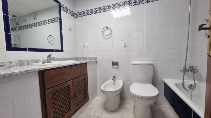 2 bedrooms apartment for sale, Torrevieja, Spain No. 179 № 11