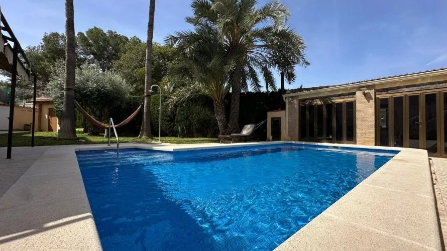 4 bedrooms apartment for sale, Torrevieja, Spain No. 755 № 18
