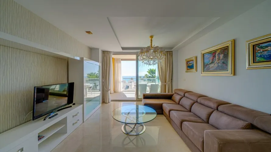 2 bedrooms apartment for sale, Villajoyosa, Spain No. 299 № 5
