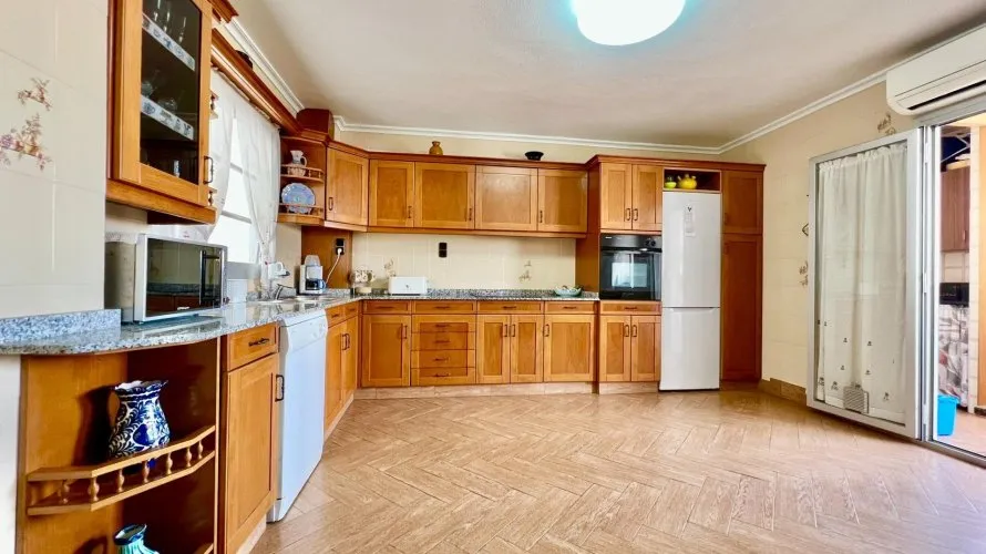 3 bedrooms apartment for sale, Torrevieja, Spain No. 126 № 28