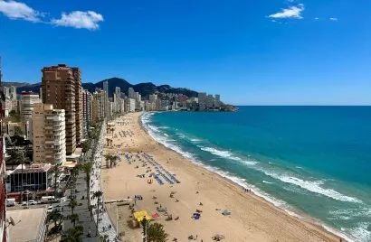3 bedrooms apartment for sale, Benidorm, Spain No. 490