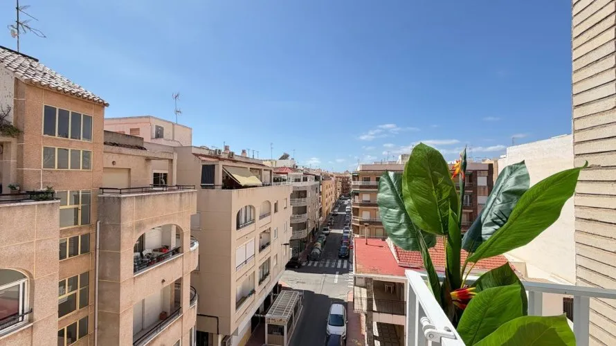 3 bedrooms penthouse for sale, Torrevieja, Spain No. 720 № 20