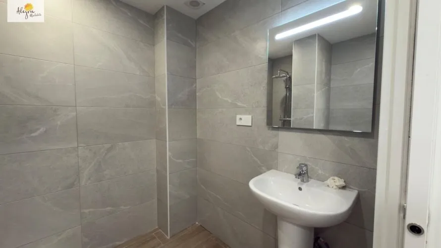 8 bedrooms commercial property for sale, Alicante, Spain No. 217 № 16
