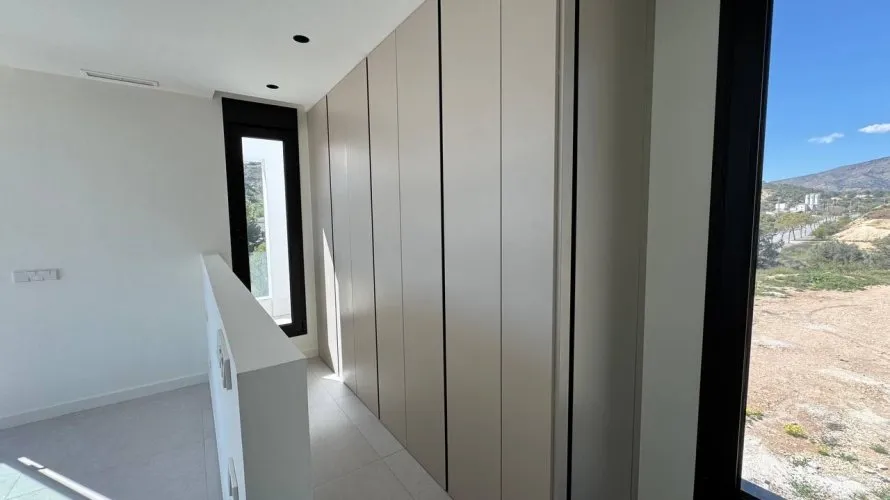 3 bedrooms villa for sale, Finestrat, Spain No. 703 № 19