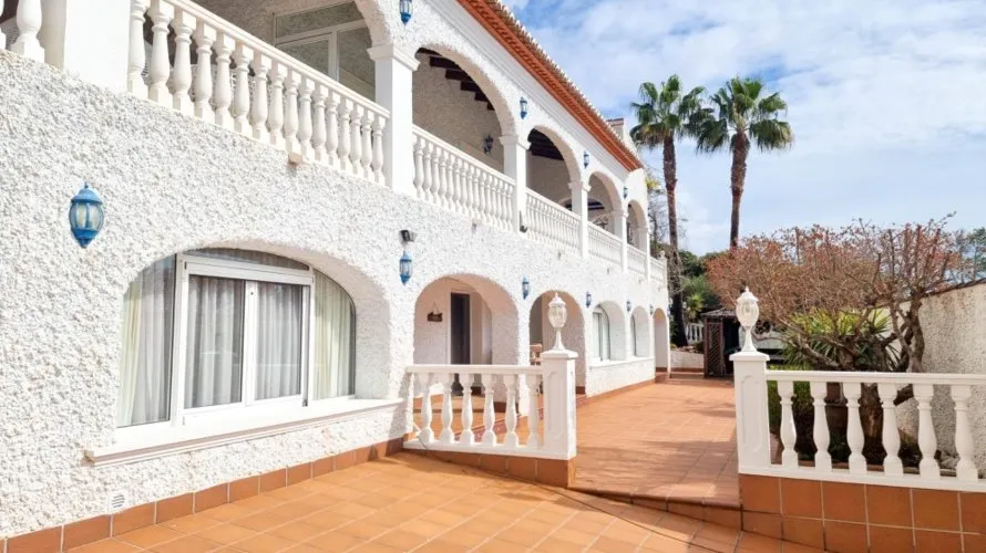 6 bedrooms villa for sale, Moraira, Spain No. 368 № 25