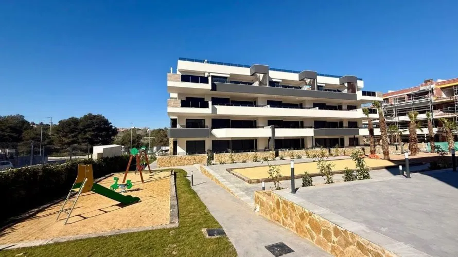 2 bedrooms penthouse for sale, Torrevieja, Spain No. 676 № 9
